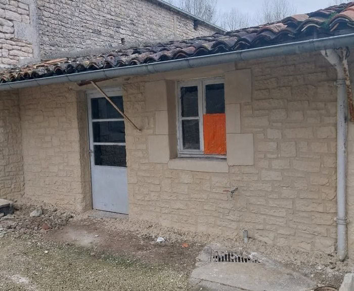 Longère après le ravalement de sa façade